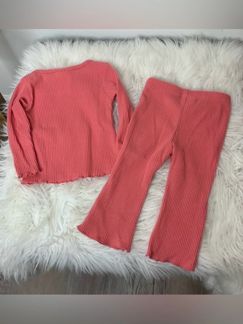 Hello Kitty Coral Ribbed Girls Outfit Size 12M